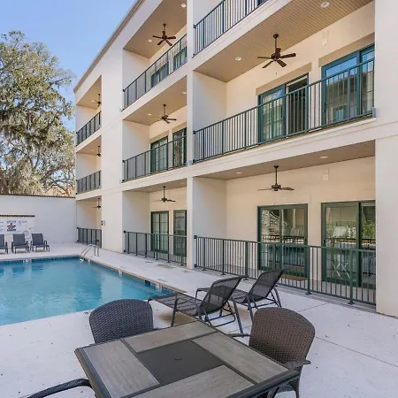 400 Ocean Suites By Lighthouse Vacations